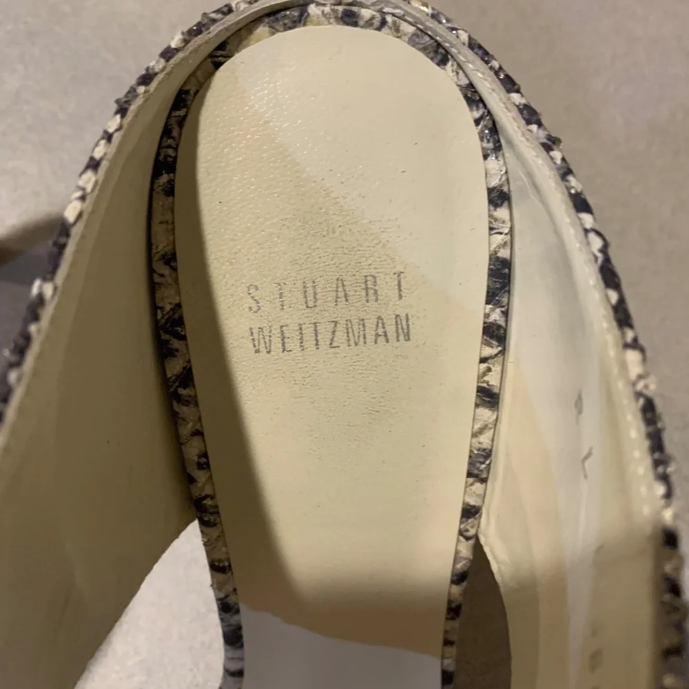 Stuart Weitzman Gray/Cream Snakeprint Leather Slide Sandals sz 9 M